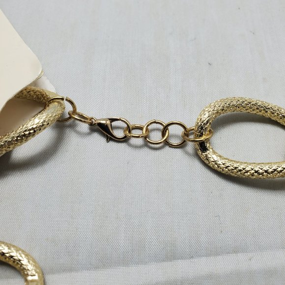 Mystique gold link chain necklace - Picture 6 of 6